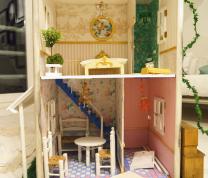 Pop-up Paper Doll House